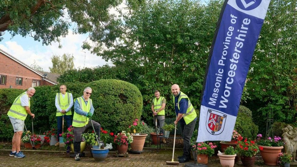 Freemasons Stoke unite for hospice mission — Stoke-on-Trent news photo (BBC Stoke & Staffordshire)